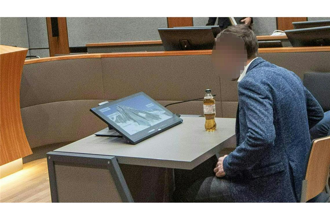 Der Freund der Toten beteuerte seine Unschuld.