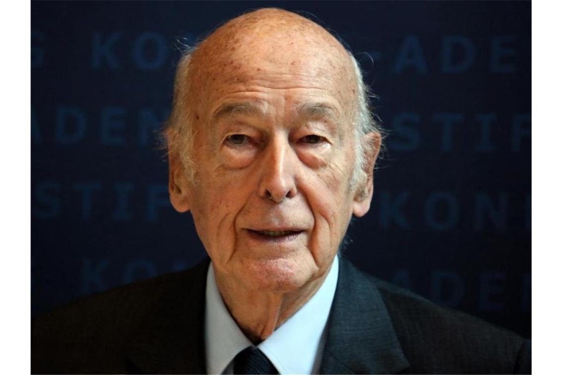 Trauer in Frankreich: Ex-Präsident Giscard d'Estaing tot