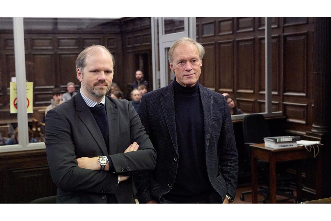 Der frühere Sportmoderator Gerhard Delling (r.) ist der Lebensgefährte von Christina Block. (Archivbild)