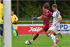 Der Führungstreffer von Fabijan Domic (rotes Trikot) hat der TSG nicht zum Punktgewinn gereicht. Archivfoto: Tobias Sellmaier