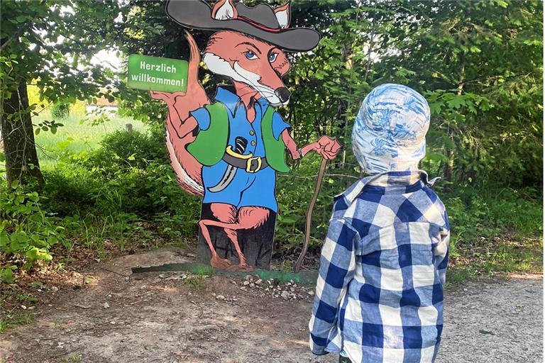 Der Fuxipfad ist in zwei Teile untergliedert, die jeweils acht beziehungsweise elf Stationen aufweisen. Für Kleinkinder ist er weniger geeignet, eher für Kinder ab dem Schulalter. Fotos: G. Lambrecht