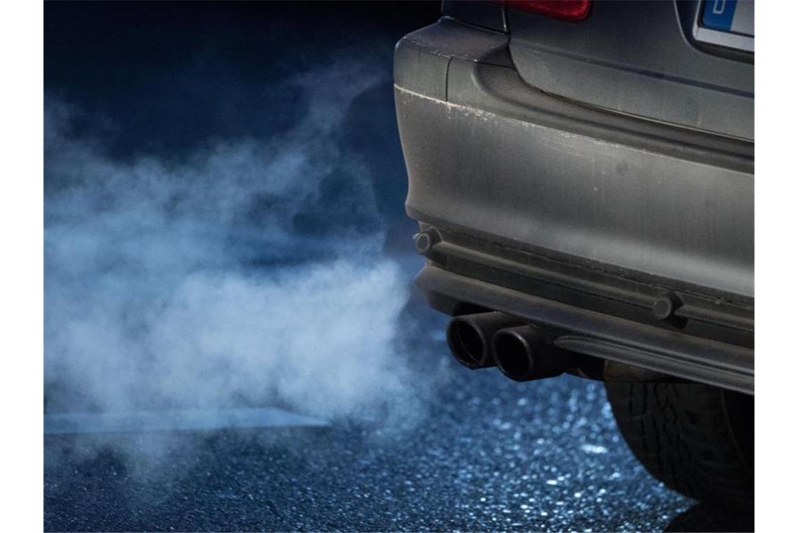 Dieselskandal-Prozesse kosten Versicherer Milliarden Der Gesamtstreitwert aller über die Rechtsschutzversicherer abgewickelten Diesel-Rechtsschutzfälle ist auf 9,8 Milliarden Euro gestiegen. Foto: Marijan Murat/dpa