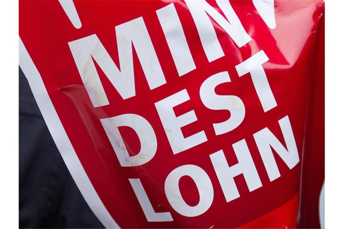 CDU-Arbeitnehmerflügel: Kommission soll Mindestlohn erhöhen Der gesetzliche Mindestlohn in Deutschland stieg zum 1. Januar. Foto: Jens Wolf/dpa