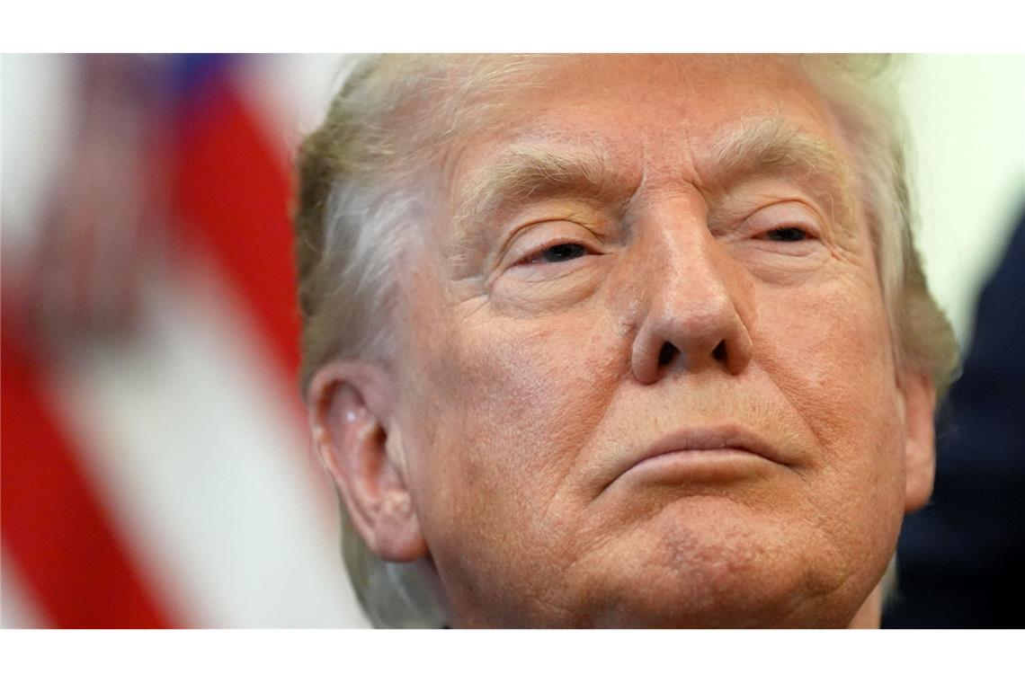 Der Gipfel beginnt einen Tag nach dem 80. Geburtstag Trumps.