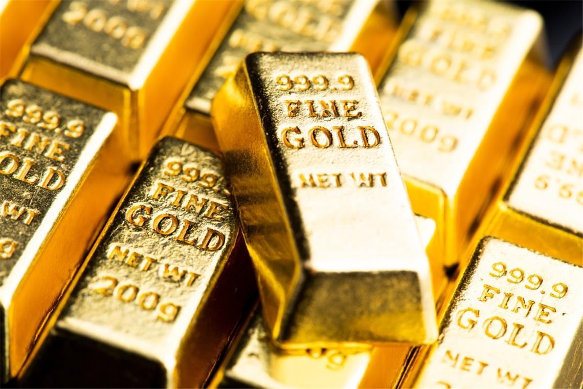 Der Goldpreis erreicht mit 4.639 US-Dollar ein neues Rekordhoch. Erfahren Sie, welche Faktoren die Rallye antreiben und wie Experten die weitere Entwicklung einschätzen.