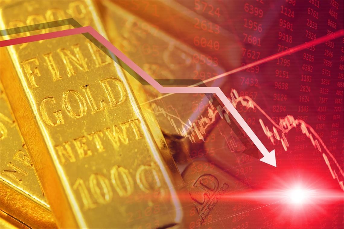 Der Goldpreis fällt auf die Marke von 4.400 US-Dollar. Wie neue Importzölle in Asien, Inflationsängste und die US-Zinspolitik den Goldmarkt belasten