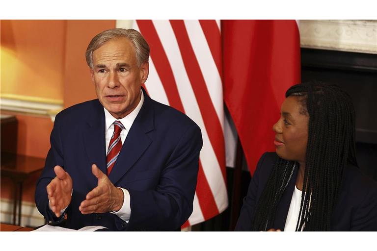 Der Gouverneur von Texas, Greg Abbott, will die Nationalgarde einsetzen.
