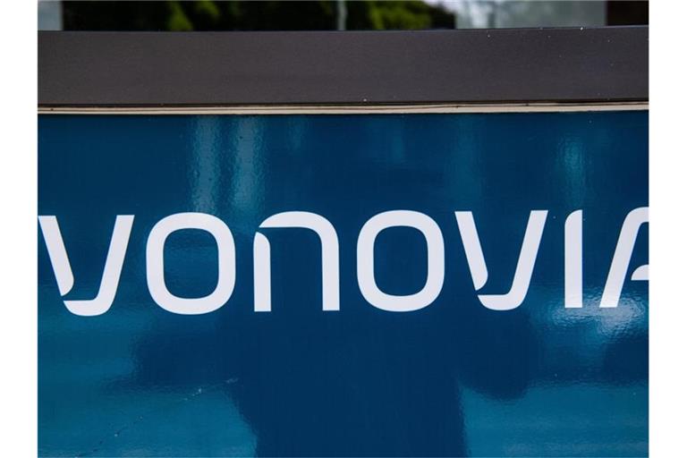 Der größte deutsche Immobilienkonzern „Vonovia“ will die Nummer zwei schlucken. Foto: Paul Zinken/dpa-Zentralbild/dpa