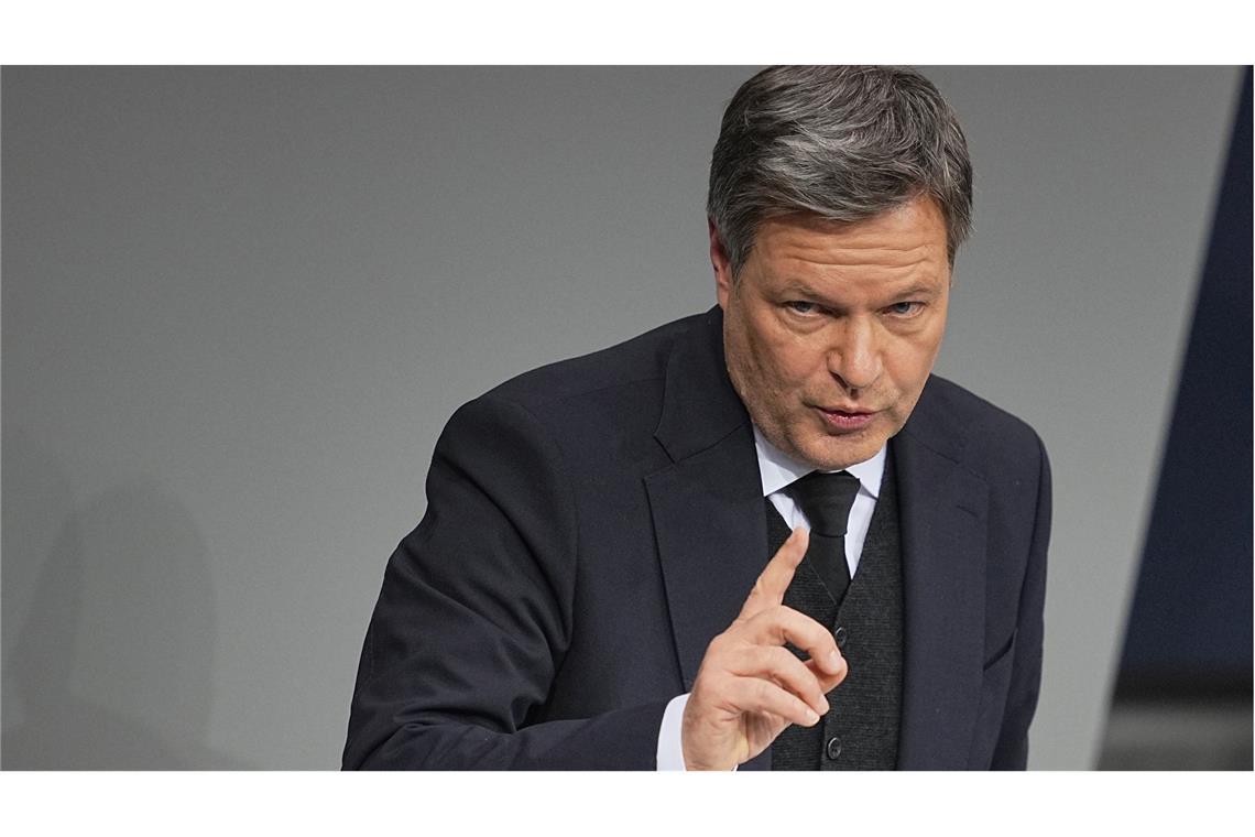 Habeck: Zusammenarbeit mit AfD „Sargnagel“ für deutsche Wirtschaft Der Grünen-Kanzlerkandidat Robert Habeck attackiert die Union.