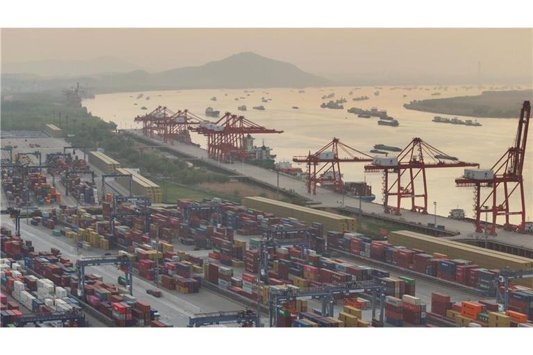 Der Hafen von Nanjing. Wie sich der Handelskrieg zwischen den USA und China hier auswirken wird, bleibt ungewiss.