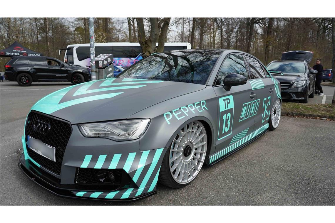 Der Halter dieses Audis hatte sich für einen besondere Lackierung entschieden.