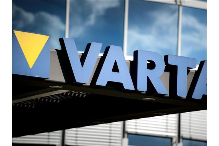 Der Hauptsitz des Batterieherstellers Varta in Ellwangen. Foto: Sina Schuldt/dpa