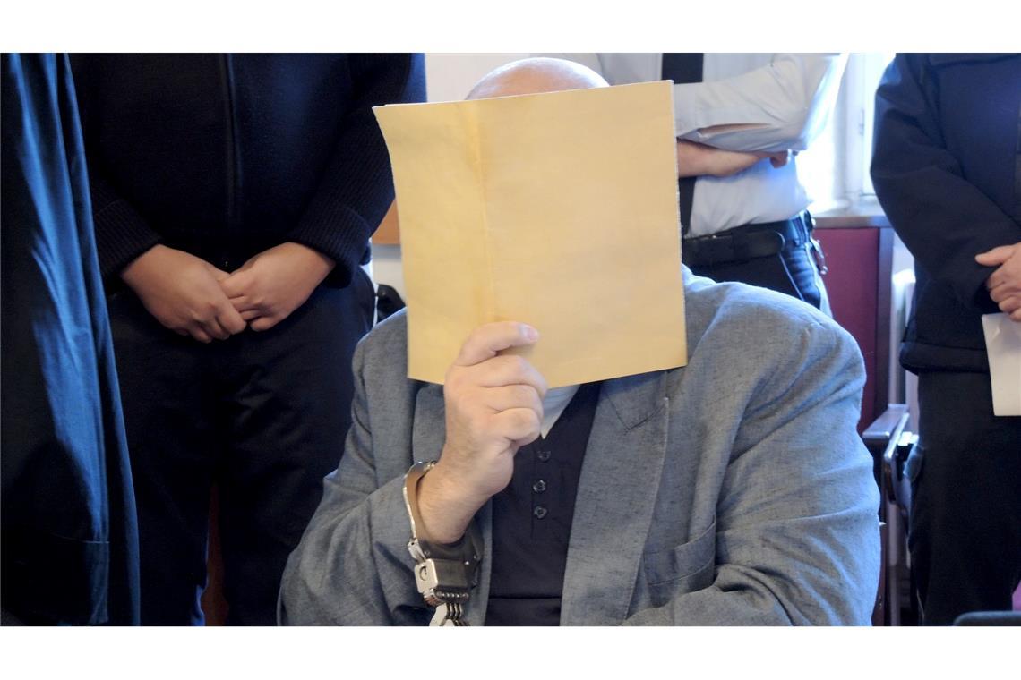 Der Haupttäter erdrosselte und zerstückelte nach Auffassung des Gerichts in den Jahren 2008, 2014 und 2019 drei Männer. Zu den Opfern gehörten der Ehemann und ein Lebensgefährte seiner Tochter. (Archivbild)