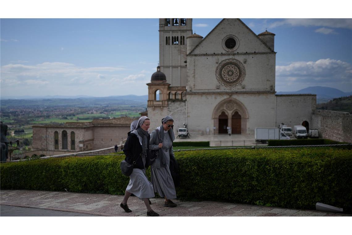 Der Heilige Franz von Assisi ruht in der Basilika San Francesco. (Archivbild)