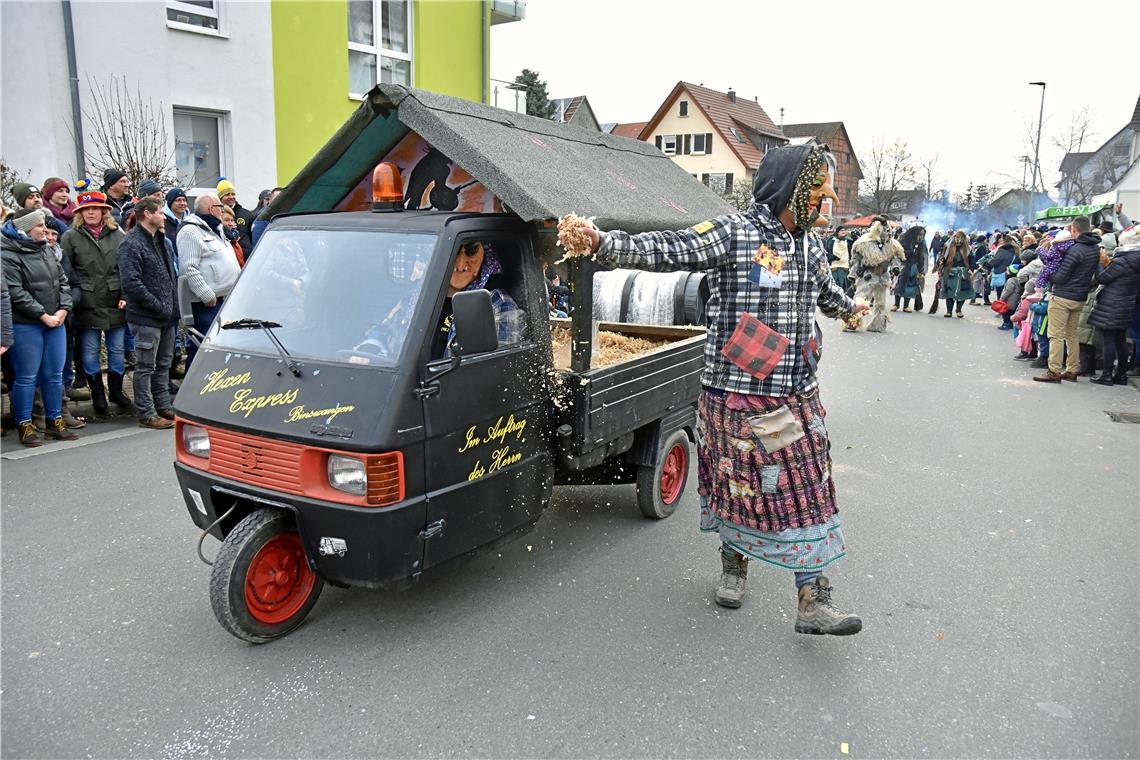 Der Herrenexpress Binswangen hatte einen vollen Wagen an Streumaterial dabei. 