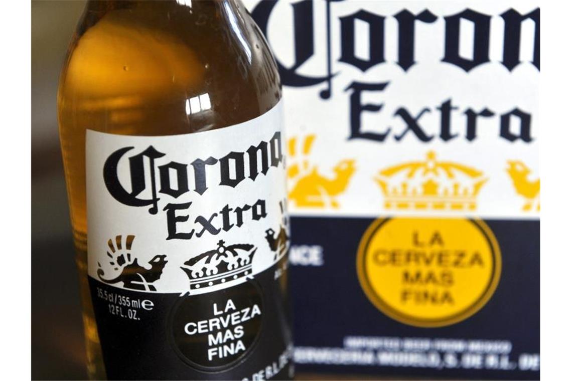 „Corona“-Bierbrauer stellt Produktion vorübergehend ein Der Hersteller der Biermarke „Corona“ in Mexiko darf wie viele andere Unternehmen des Landes vorübergehend nicht weiter produzieren. Foto: Timo Jaakonaho/Lehtikuva/dpa
