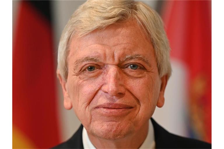 Der hessische Ministerpräsident Volker Bouffier (CDU) will sein Amt Ende Mai aufgeben. Foto: Arne Dedert/dpa