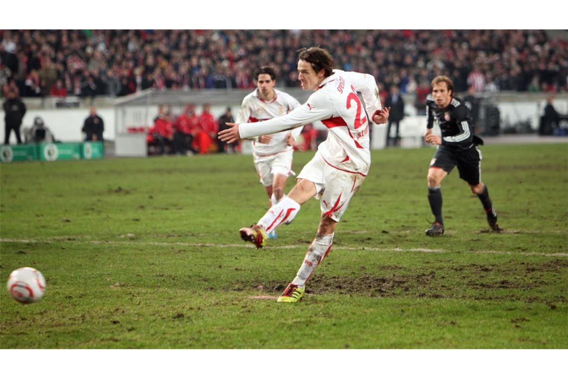 Der heutige Sportdirektor des VfB Stuttgart, Christian Gentner, verschoss im Pokal-Achtelfinale in der Saison 2010/11 gegen den FC Bayern einen Elfmeter.