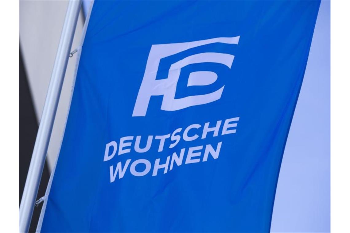 Deutsche Wohnen stärkt Bautätigkeit außerhalb von Berlin Der Immobilienkonzern Deutsche Wohnen sieht außerhalb Berlins attraktive Investitionsmöglichkeiten. Foto: Frank Rumpenhorst/dpa
