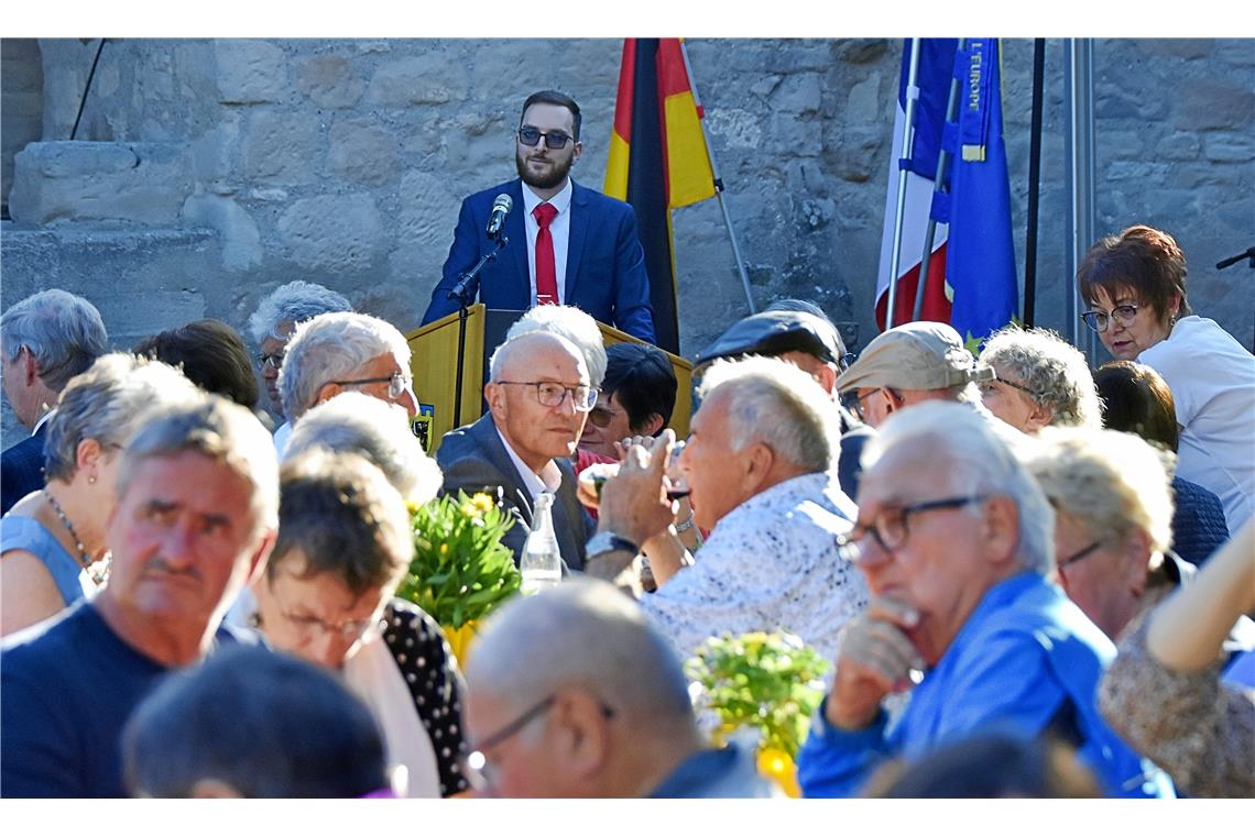 Der Innenhof von Schloss Ebersberg war am Freitagabend Kulisse für den Festakt z...