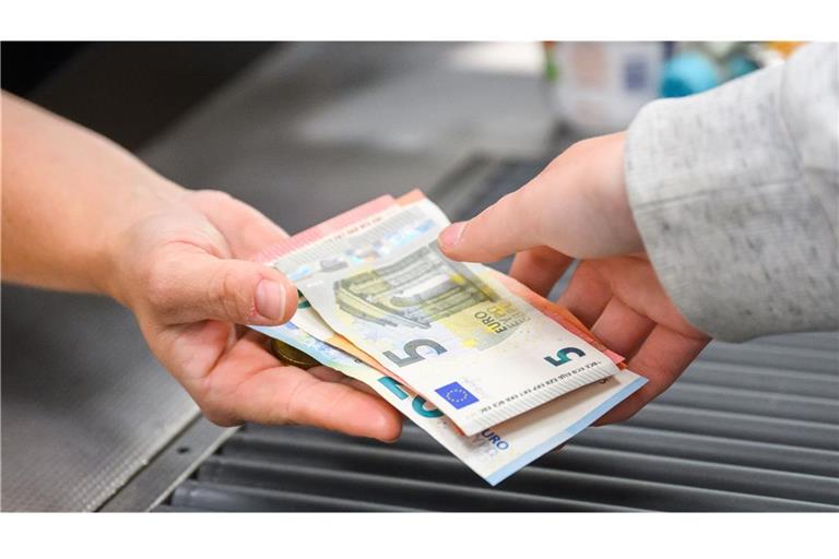 Der Iran-Krieg lässt die Inflation in Deutschland steigen (Symbolbild).