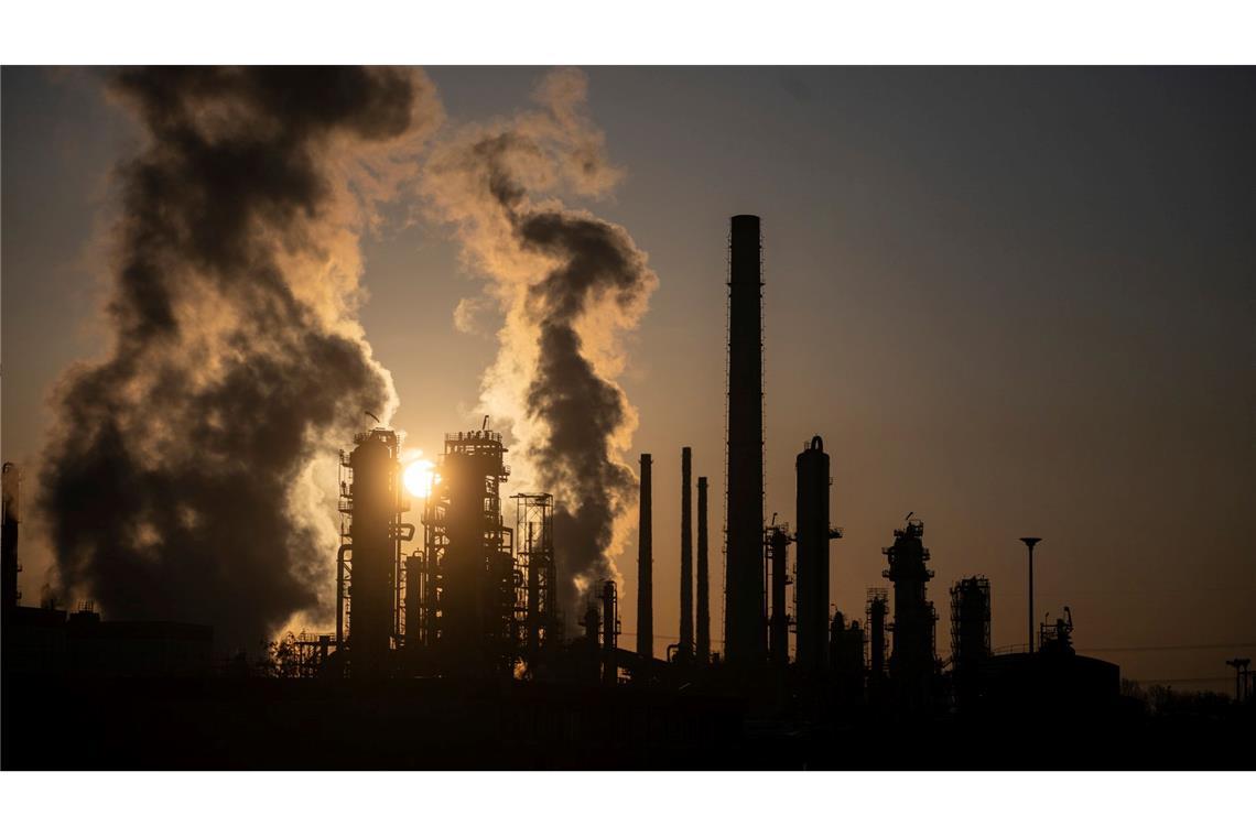 Der Iran-Krieg trifft die von Rohstoffen abhängige deutsche Wirtschaft hart. (Symbolbild)