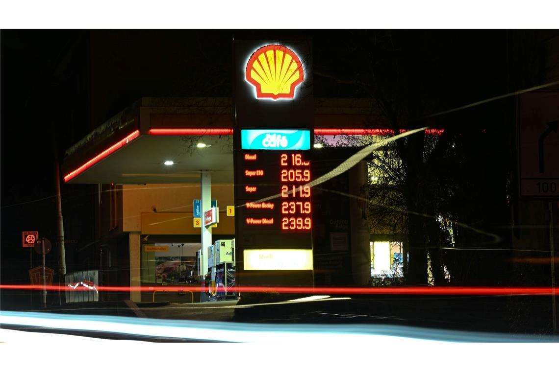 Der Iran-Krieg verteuert Öl und Gas. Die Folgen spüren nicht nur Deutschlands Autofahrer, sondern die gesamte Wirtschaft. (Symbolbild)