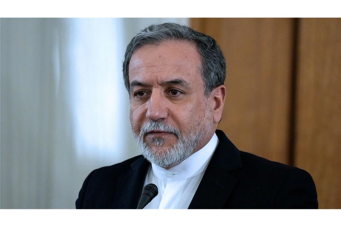 Angriffe auf Ghom und Atom-Einrichtung in Isfahan Der Iran will laut Außenminister Araghtschi nicht verhandeln, solange Israels Angriffe andauern. (Archivbild)