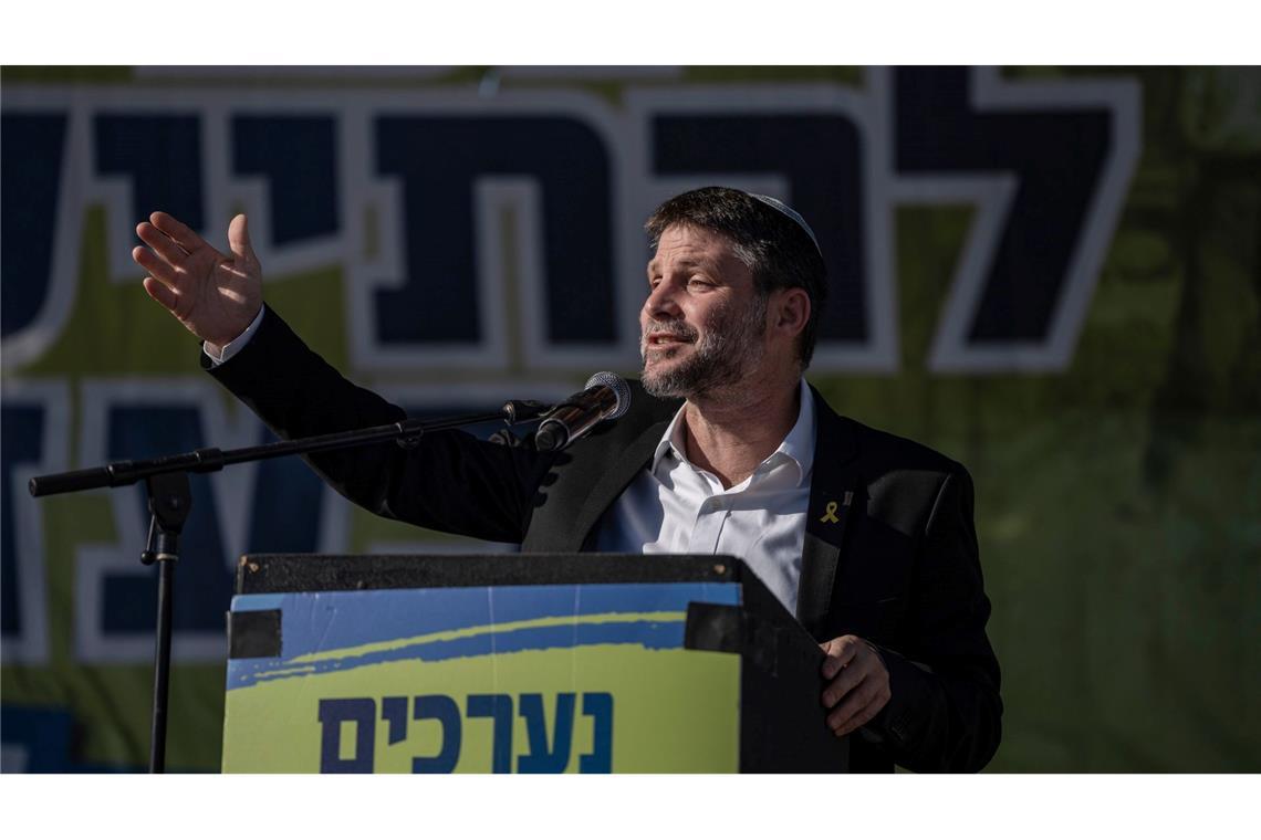 Israels Luftwaffe legt Flughafen im Jemen lahm Der israelische Finanzminister Bezalel Smotrich hat sich auf einer Siedlerkonferenz im Westjordanland zur Zukunft des Gazastreifens geäußert. (Archivbild)