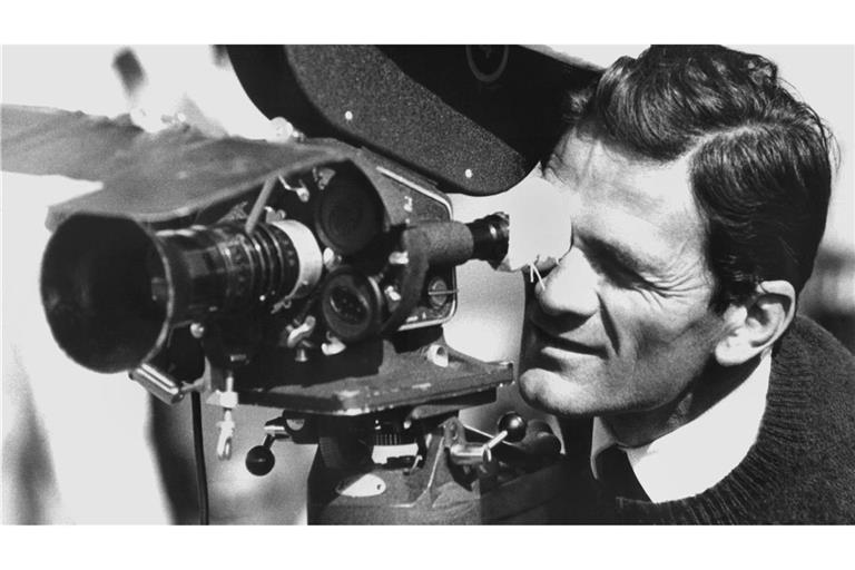 Der italienische Filmregisseur Pier Paolo Pasolini in den 60er Jahren bei Dreharbeiten - sein Film "Die 120 Tage von Sodom" wird 1975 zu einem der größten Skandale der Kinogeschichte.