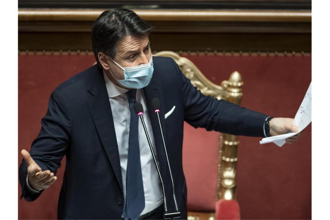 Der italienische Ministerpräsident Giuseppe Conte hält im Senat eine Rede. Foto: Lapresse / Roberto Monaldo/LaPresse via ZUMA Press/dpa