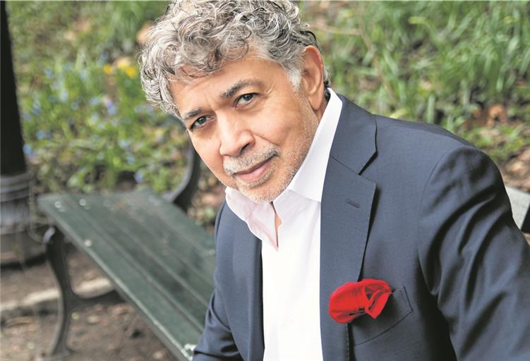Der jamaikanische Jazzpianist Monty Alexander gastiert im Bürgerhaus. Foto: H. King