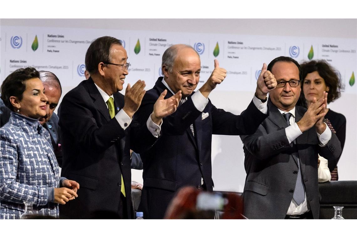 Der Jubel 2015 in Paris war groß: Die Welt hatte sich auf den Kampf gegen die Klimakrise geeinigt - und darauf die Erderwärmung möglichst auf 1,5 Grad zu begrenzen. (Archivbild)