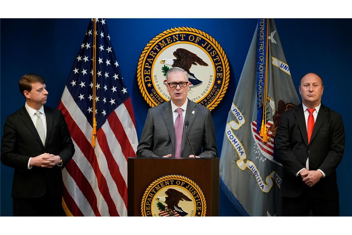 Der Jugendliche soll sich über soziale Medien radikalisiert haben.