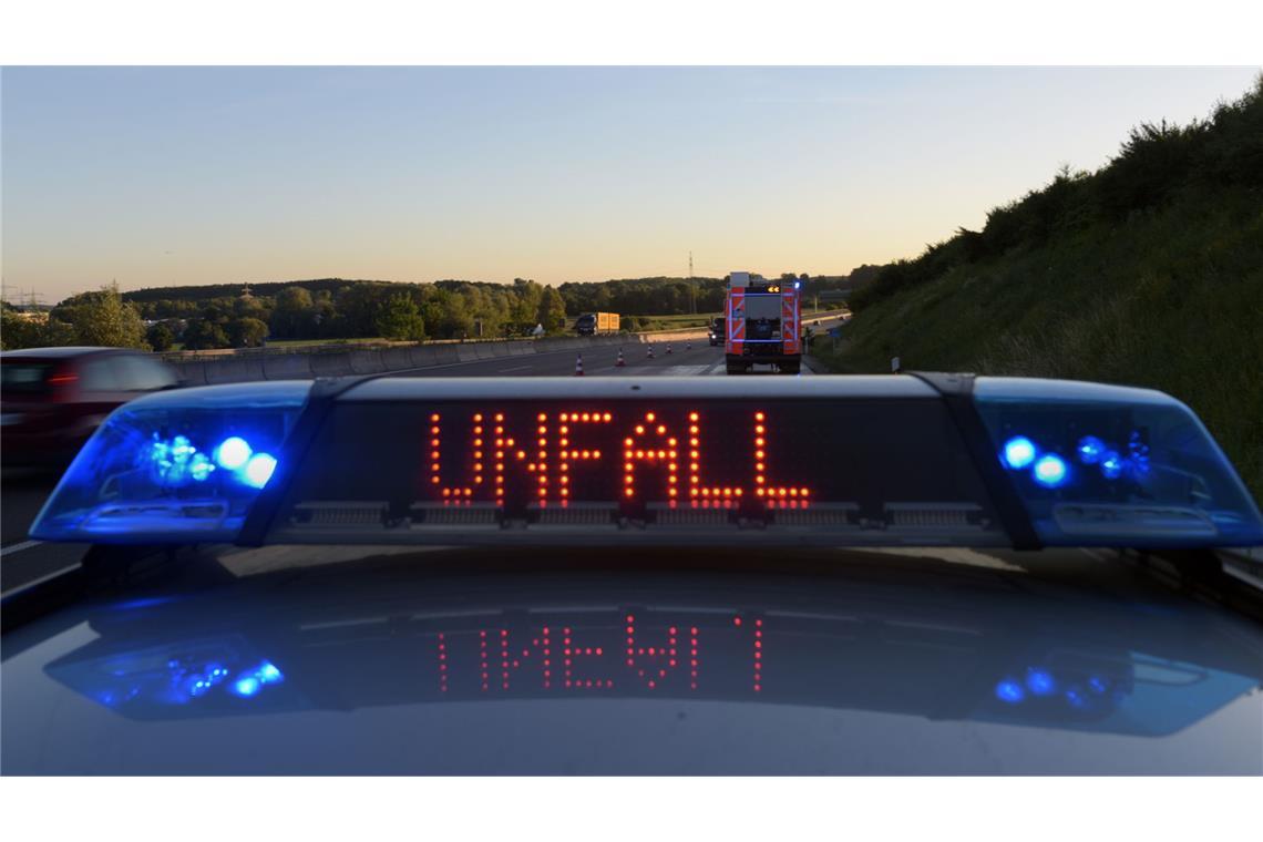 Der junge Mann kam bei dem Unfall ums Leben. (Symbolfoto)