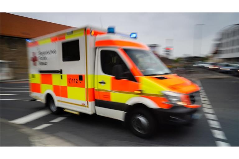 Der Junge wurde schwer verletzt in ein Krankenhaus gebracht, starb dort aber am nächsten Tag. (Symbolbild)