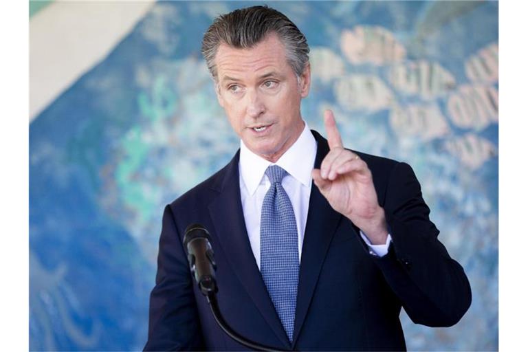 Der kalifornische Gouverneur Gavin Newsom bei einer Pressekonferenz. Foto: Santiago Mejia/Pool San Francisco Chronicle/dpa