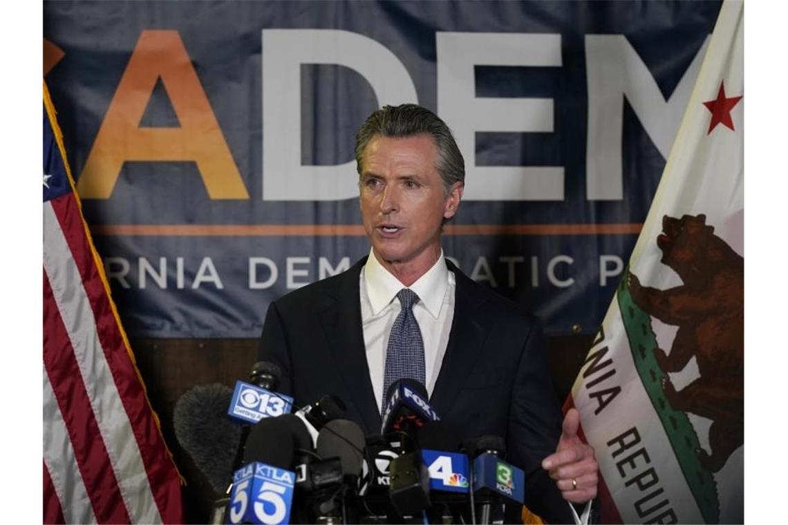 Der kalifornische Gouverneur Gavin Newsom bleibt im Amt. Foto: Rich Pedroncelli/AP/dpa