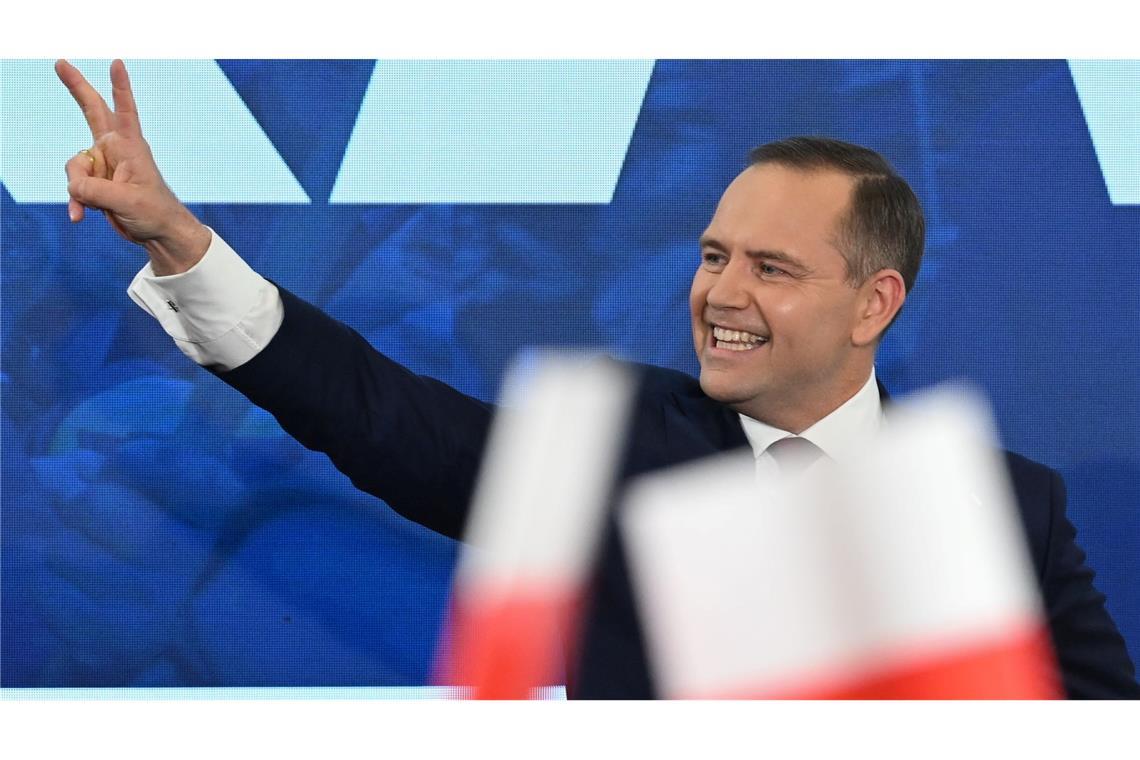 Polen: Stichwahl entscheidet über neuen Präsidenten Der Kandidat Karol Nawrocki von der nationalkonservativen PiS muss im Rennen um Polens Präsidentschaft in die Stichwahl.