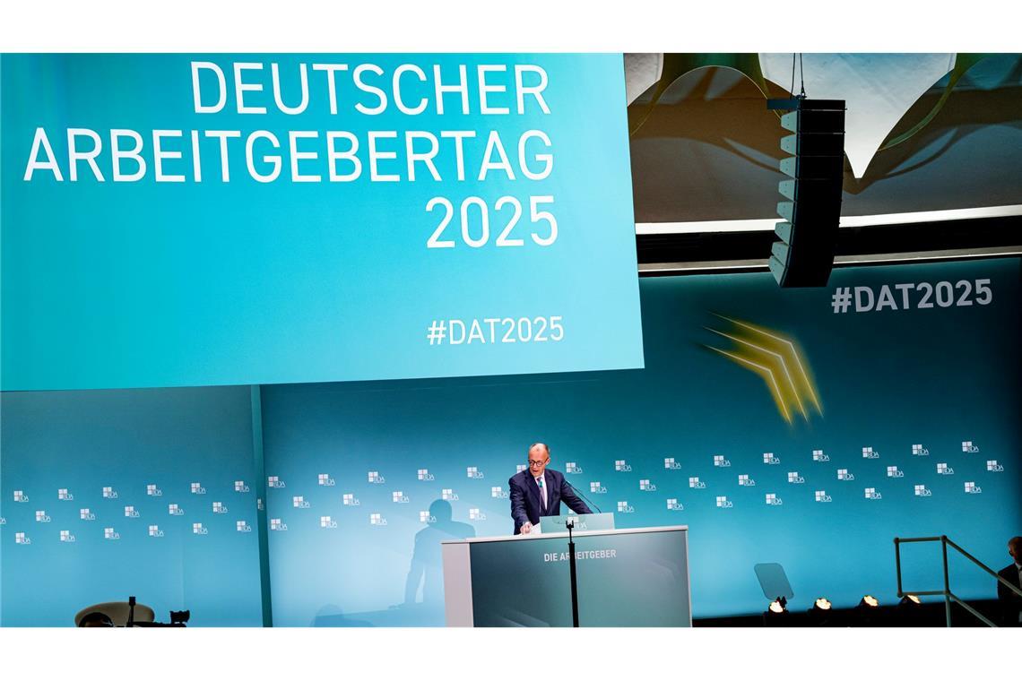 Der Kanzler bittet die Wirtschaft um Geduld.