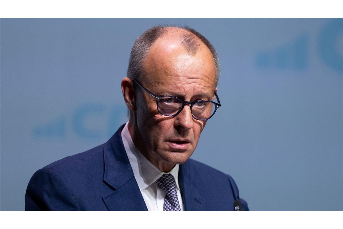 Der Kanzler erklärt bei er CDA-Tagung, was er mit "Basisabsicherung" bei der Rente gemeint hat.