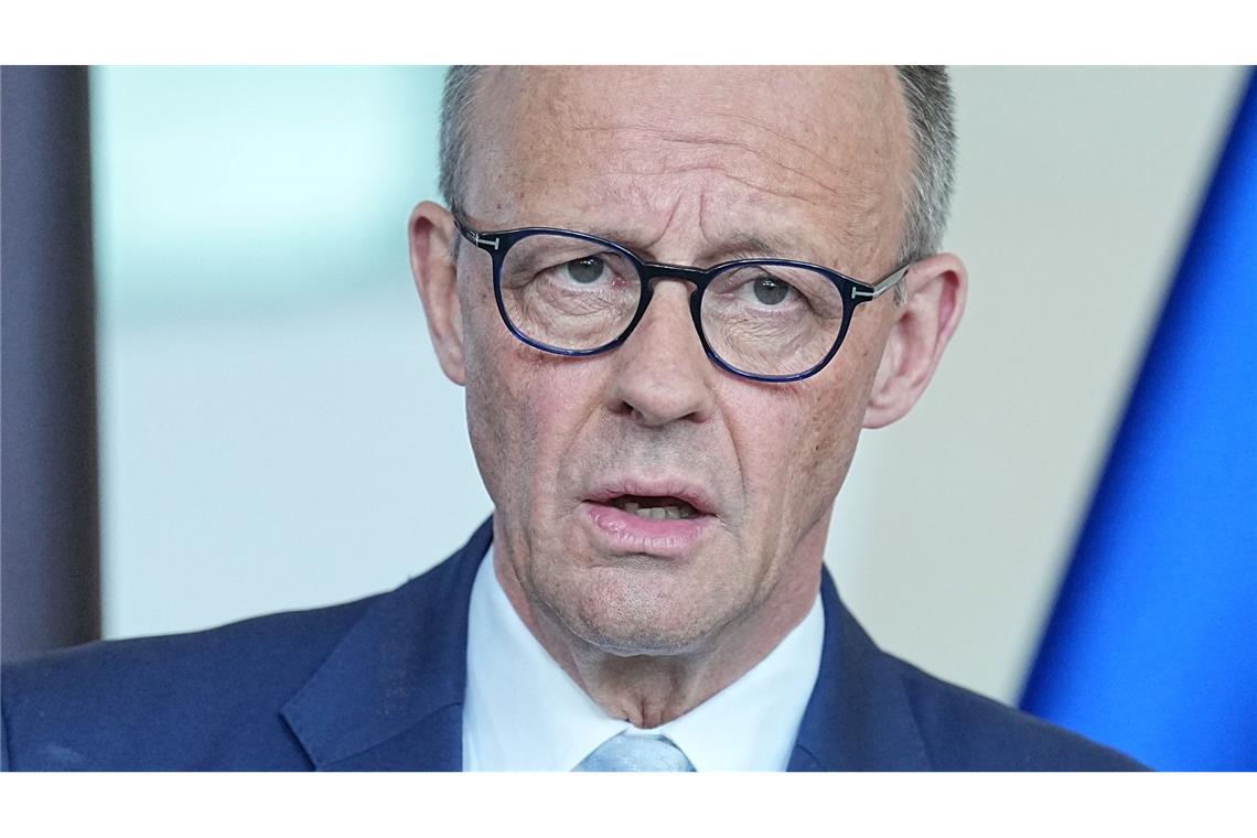 Der Kanzler reagiert "befremdet" und mahnt Reiche zur Zurückhaltung.