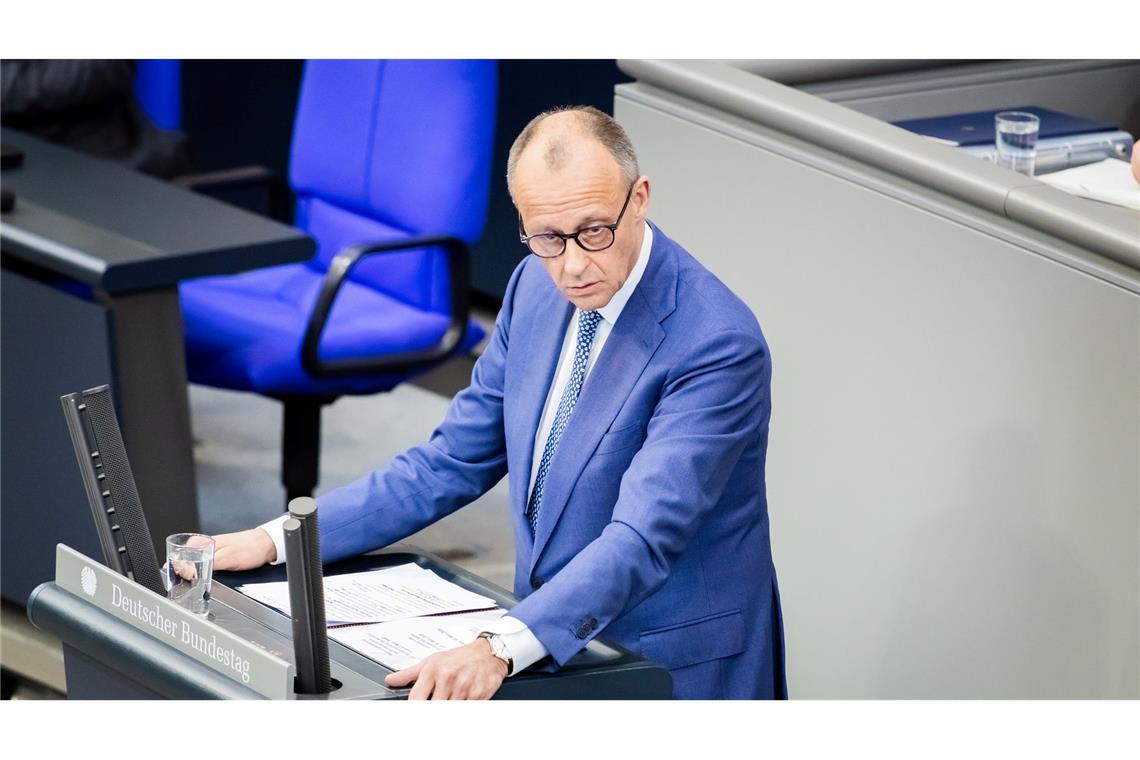 Der Kanzler weicht bei seinem Nein zum Iran-Krieg auch im Bundestag kein Stück zurück.