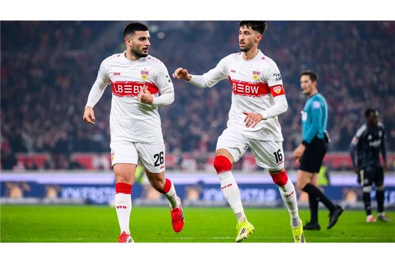 Der Kapitän und sein möglicher Nachfolger: Atakan Karazor (r) muss die Binde offenbar an Deniz Undav abgeben. (Archivbild)