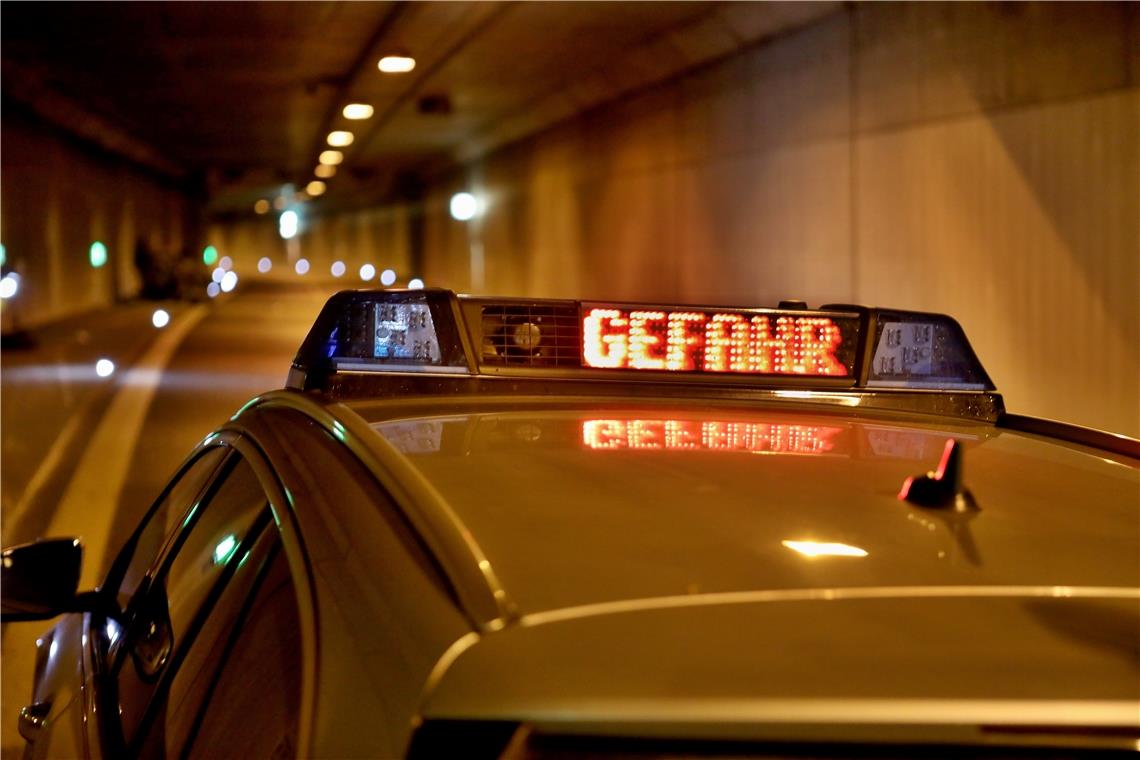 Kappelbergtunnel: Unfall mit mehreren Autos Der Kappelbergtunnel musste bis 20.30 Uhr gesperrt werden. Symbolfoto: G. Habermann