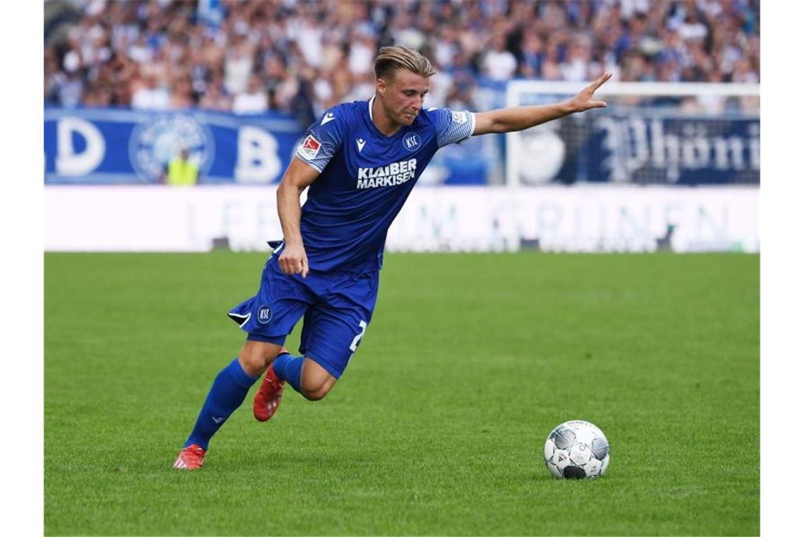 Der Karlsruher Marco Thiede am Ball. Foto: Uli Deck/Archiv