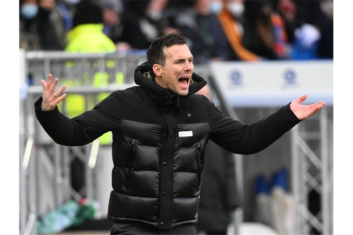 KSC will sich weiter „Speck anfressen“ Der Karlsruher Trainer Christian Eichner. Foto: Uli Deck/dpa/Archivbild