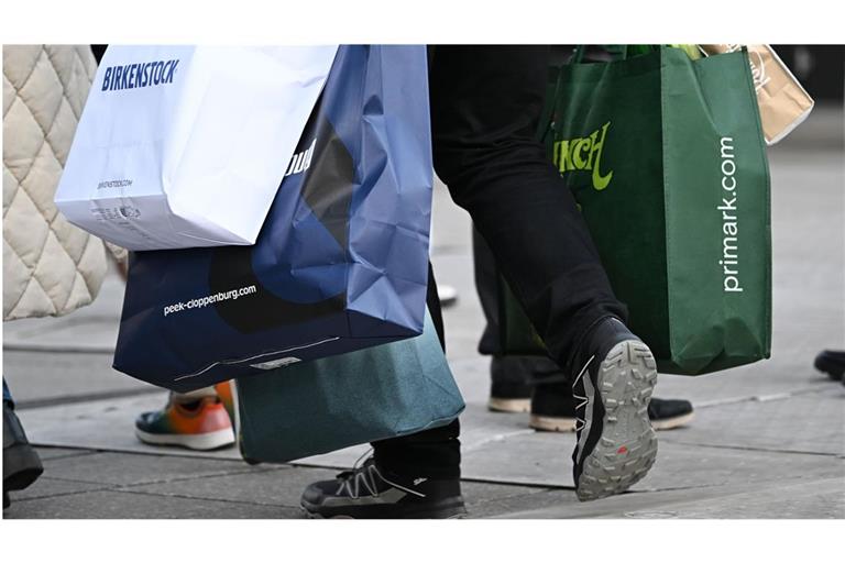 Der Karsamstag ist im Christum Teil der drei österlichen Tage. Doch heute, da er ein normaler Einkaufstag ist, wird er von den meisten vor allem zum Einkaufen genutzt.