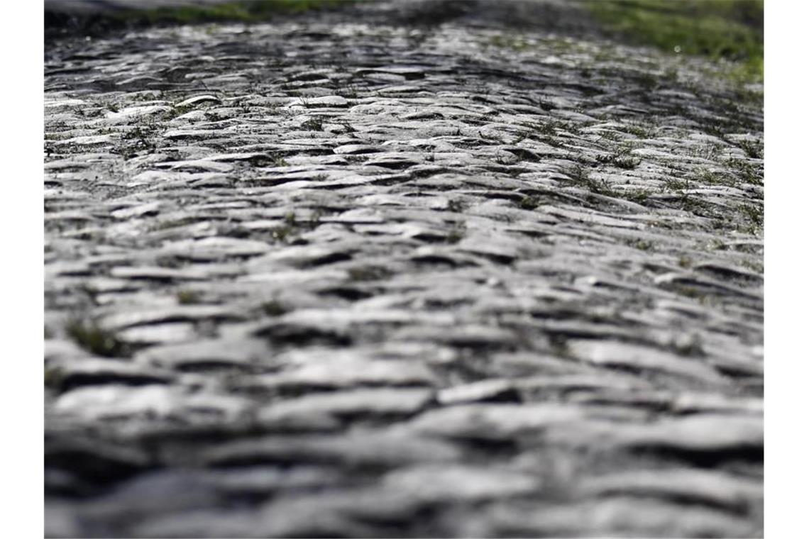 Paris-Roubaix wegen hoher Infektionszahlen abgesagt Der Kopfsteinpflaster-Klassiker Paris-Roubaix findet erst wieder 2021 statt. Foto: Dirk Waem/BELGA/dpa