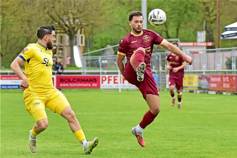 Der krankheitsbedingte Ausfall von Ali Ferati (rechts) macht die Personallage bei der TSG noch schwieriger. Archivfoto: Tobias Sellmaier